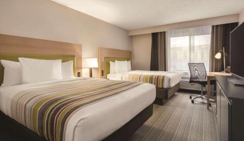 Queen Room with Two Queen Beds - Non-Smoking