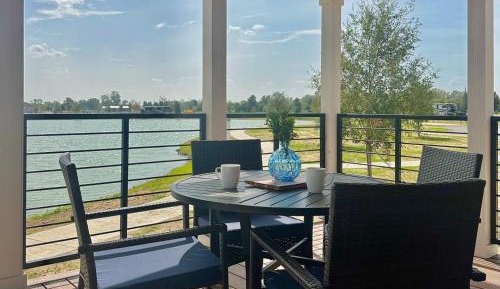 Studio with Lake View