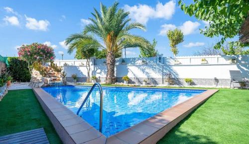 Three-Bedroom Holiday Home 