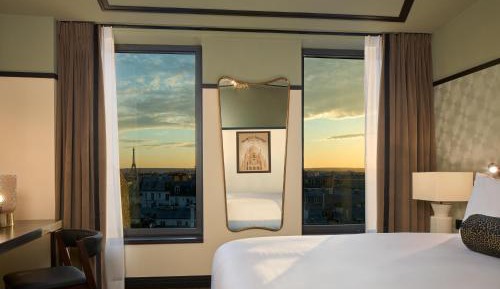 Premium Tour Eiffel
