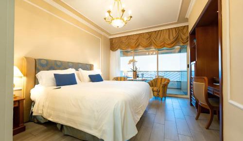 Premium Deluxe Double Room with Balcony and Sea View