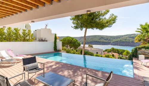 Villa with Sea View