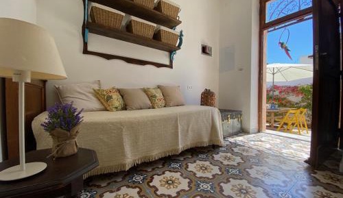 Single Room with Private Bathroom