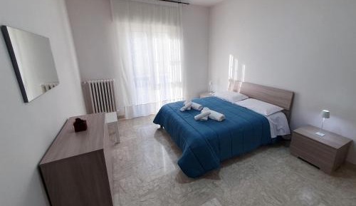Three-Bedroom Apartment with Balcony