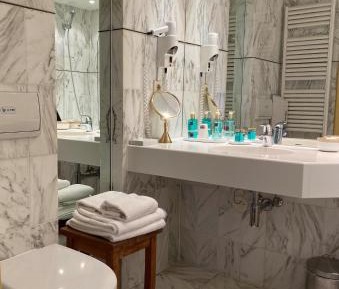 Tower Room (First Floor)