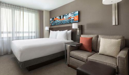 Standard King Room with Sofa Bed