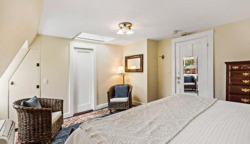 King Room