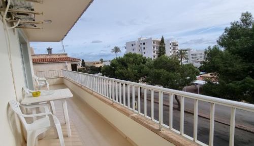 Superior One-Bedroom Apartment with Balcony