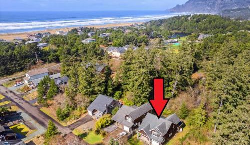 Four-Bedroom Holiday Home