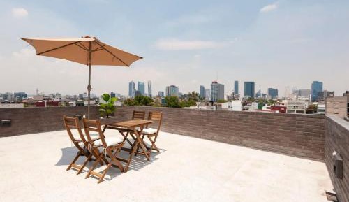 Charming 2BR Duplex in Roma Norte