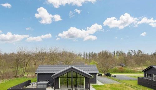 Four-Bedroom Holiday Home