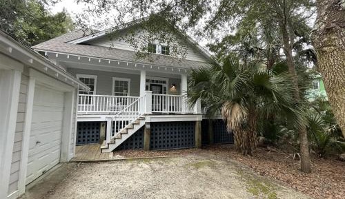 Three-Bedroom Holiday Home 