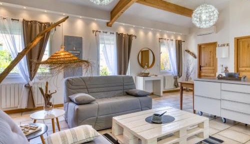 Superior One-Bedroom Apartment with Balcony