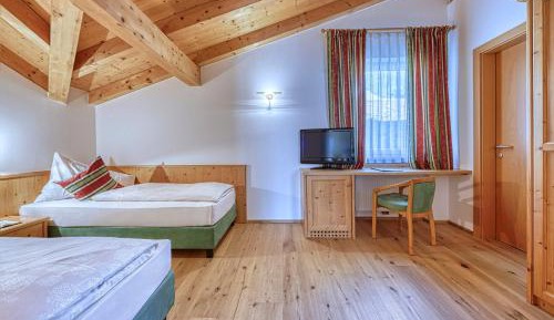 Small Twin Room