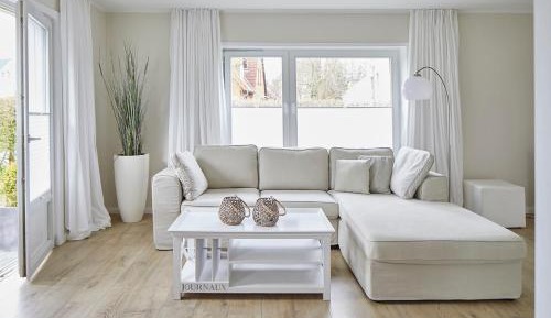 Three-Bedroom Holiday Home with Terrace and Garden