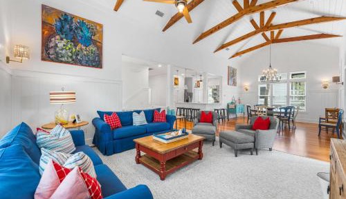Five-Bedroom Holiday Home