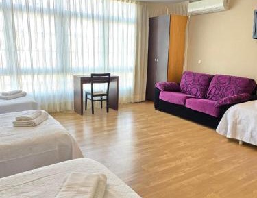 Quadruple Room with Private Bathroom
