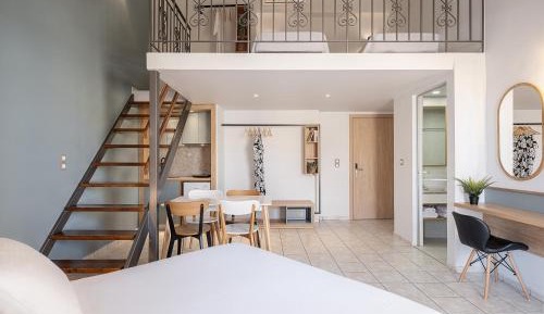 Studio - Split Level