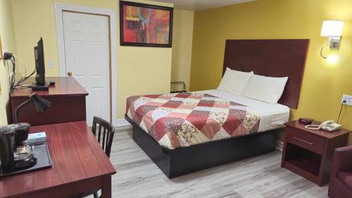 Queen Room