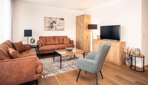 Two-Bedroom Apartment with Shower 