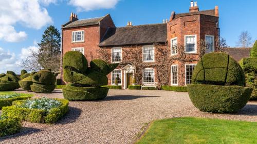 Six-Bedroom House