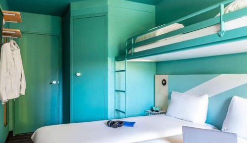 Triple Room with Three Single Beds