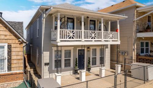 Seven-Bedroom House