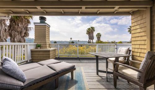 Penthouse Suite with Ocean View 