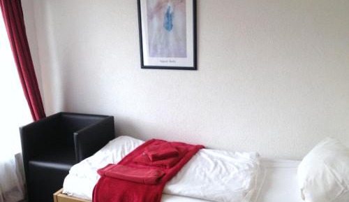 Small Single Room
