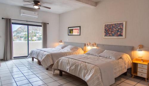 Twin Room with Private Bathroom