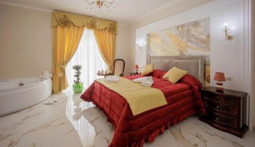 Suite with Spa Bath