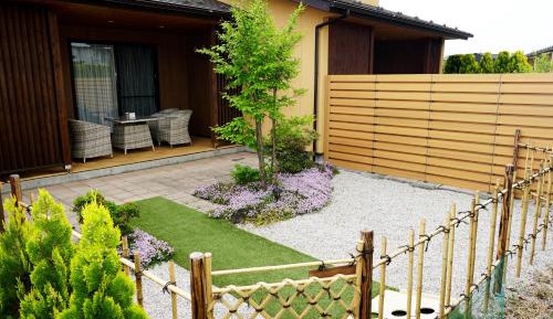 Double Bed Room with Tatami Area with Mountain view