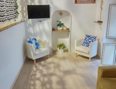 One-Bedroom House