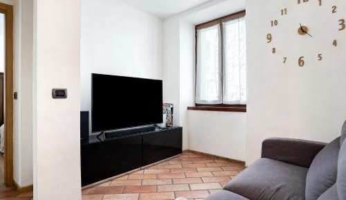 Superior One-Bedroom Apartment