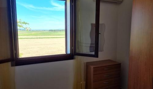 Deluxe Room (2 Adults + 1 Child)