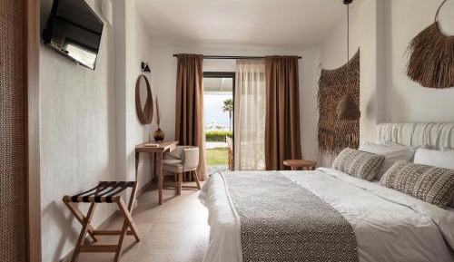Studio Apartment with Sea View
