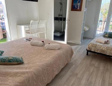 Triple Room with Sea View