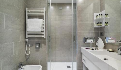 Economy Double or Twin Room with Hill view