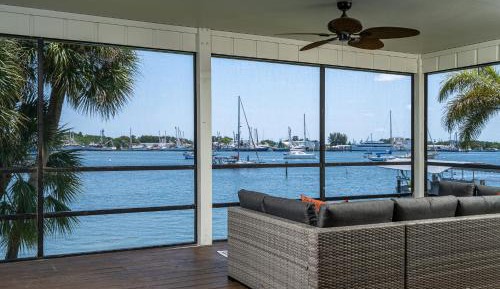 Four-Bedroom Holiday Home