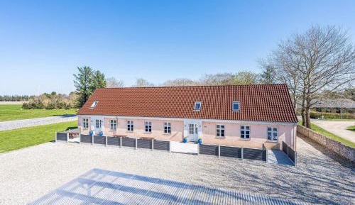 Seven-Bedroom Holiday Home