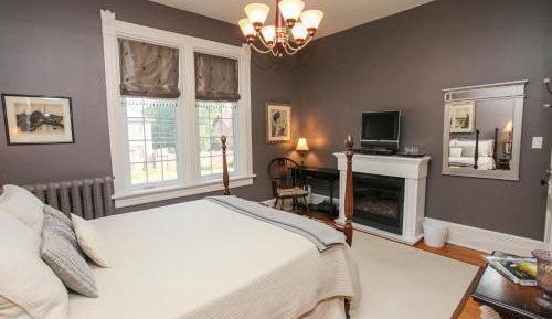 King Room with Balcony