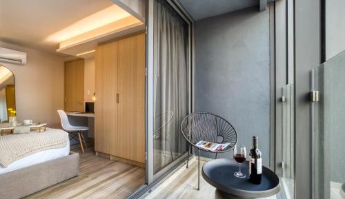 Executive Apartment with Balcony