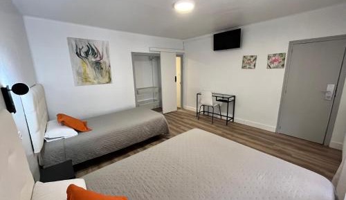 Triple Room with Private Bathroom