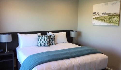 One-Bedroom Suite