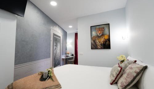 Twin Room with Shower