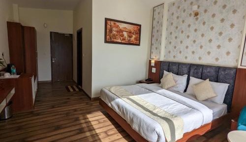 Standard King Room