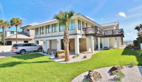 Four-Bedroom Holiday Home