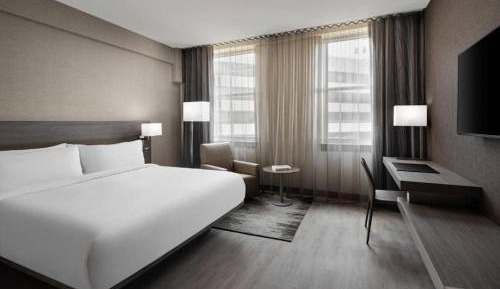 Guest Room, 1 King