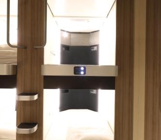 Moderate Cabin Room with TV for Male - Upper Level - No Cleaning