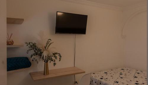 Double Room with Shared Bathroom